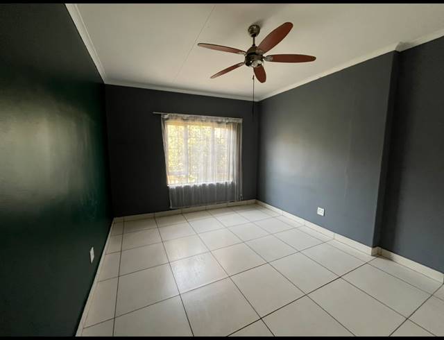 2 BEDROOM FREESTANDING TO LET IN BELLAIR